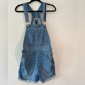 Gap jean overall shortie